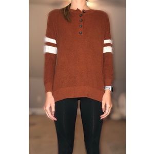 American eagle sweater with buttons